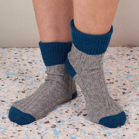 Catherine Tough Men's Cashmere Socks Teal Feet